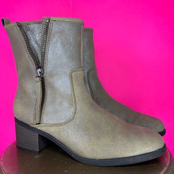 Shoes - CLARKS NEVELLA DEVON METALLIC TAUPE LEATHER BOOT